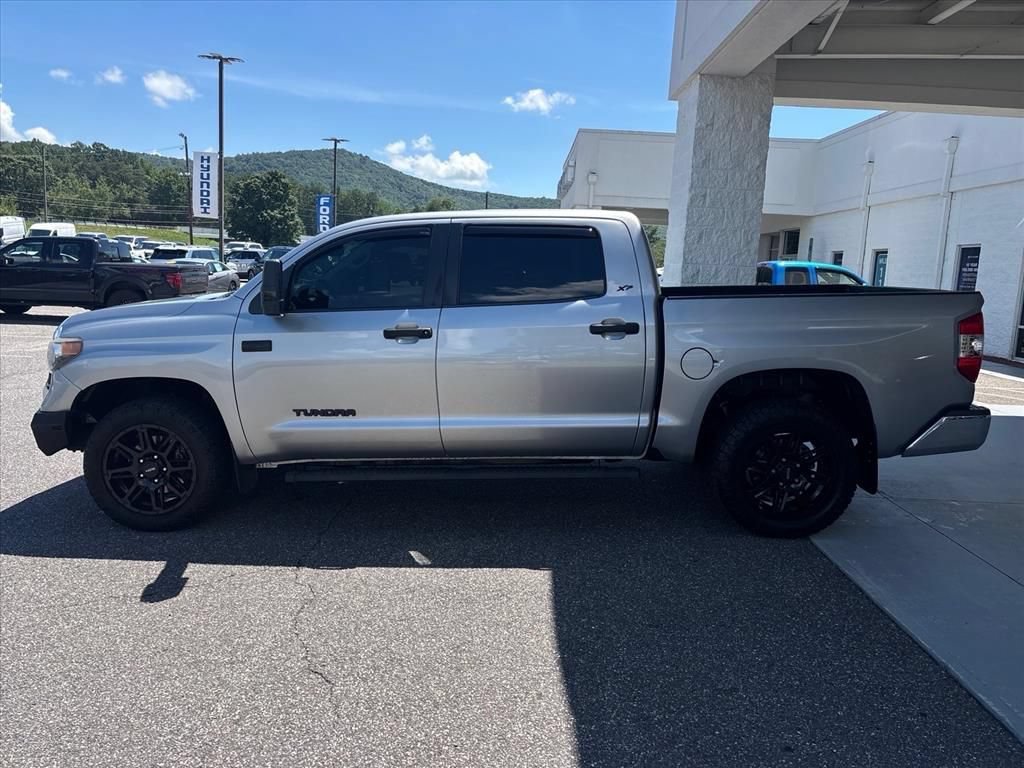 Used 2019 Toyota Tundra SR5 w/ SR5 Upgrade Package AWD/4WD image 24