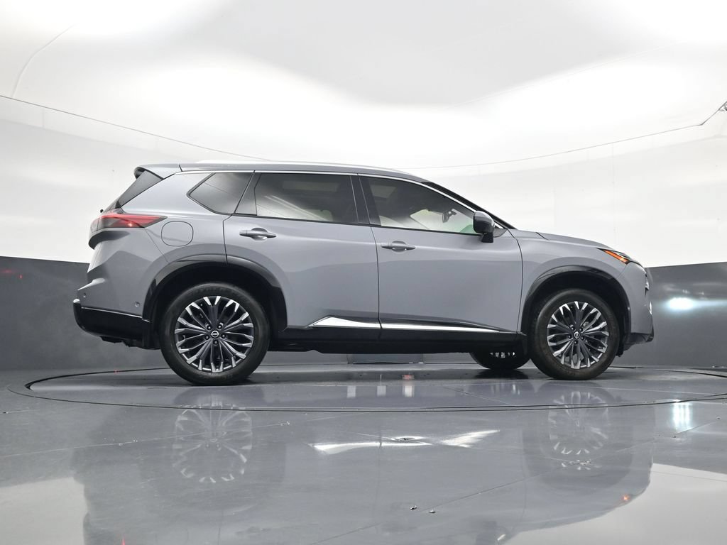Used 2024 Nissan Rogue Platinum w/ Platinum Premium Package FWD image 23
