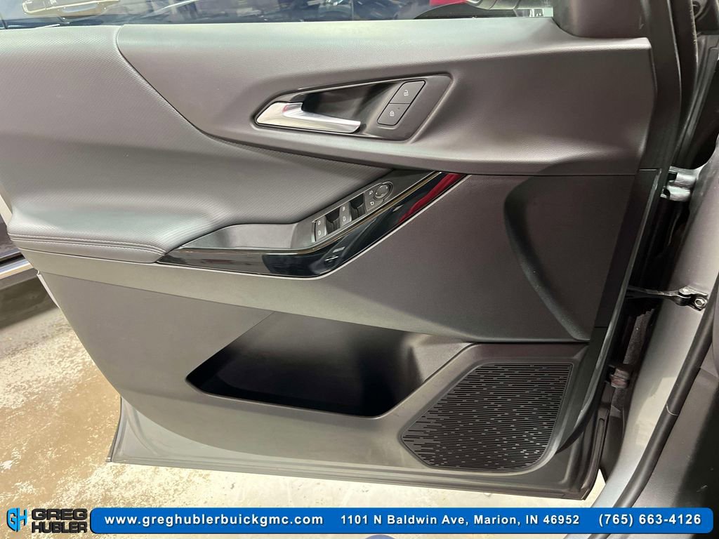 Used 2025 Chevrolet Equinox LT image 18