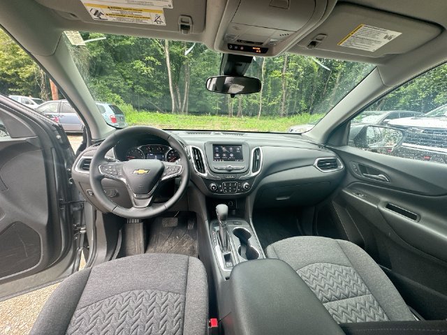 Used 2024 Chevrolet Equinox LT w/ LPO, Floor Liner Package FWD image 21