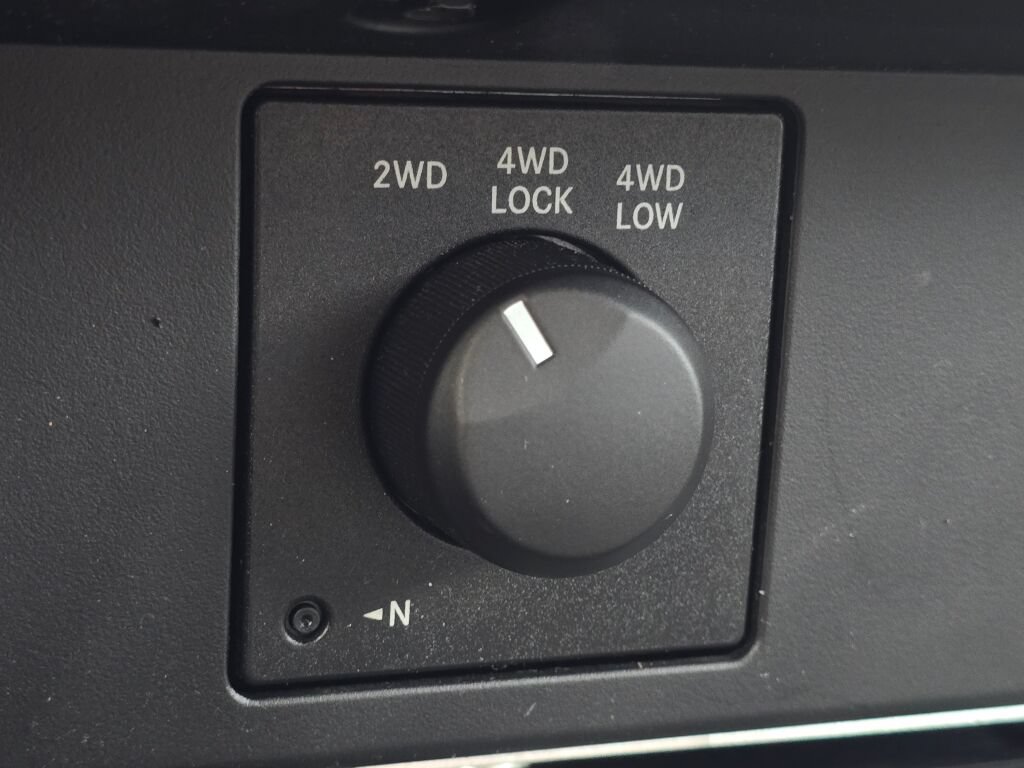 Used 2011 Dodge Dakota Big Horn w/ Skid Plate Group AWD/4WD image 26