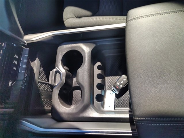 New 2026 RAM 1500 4x4 Crew Cab image 25