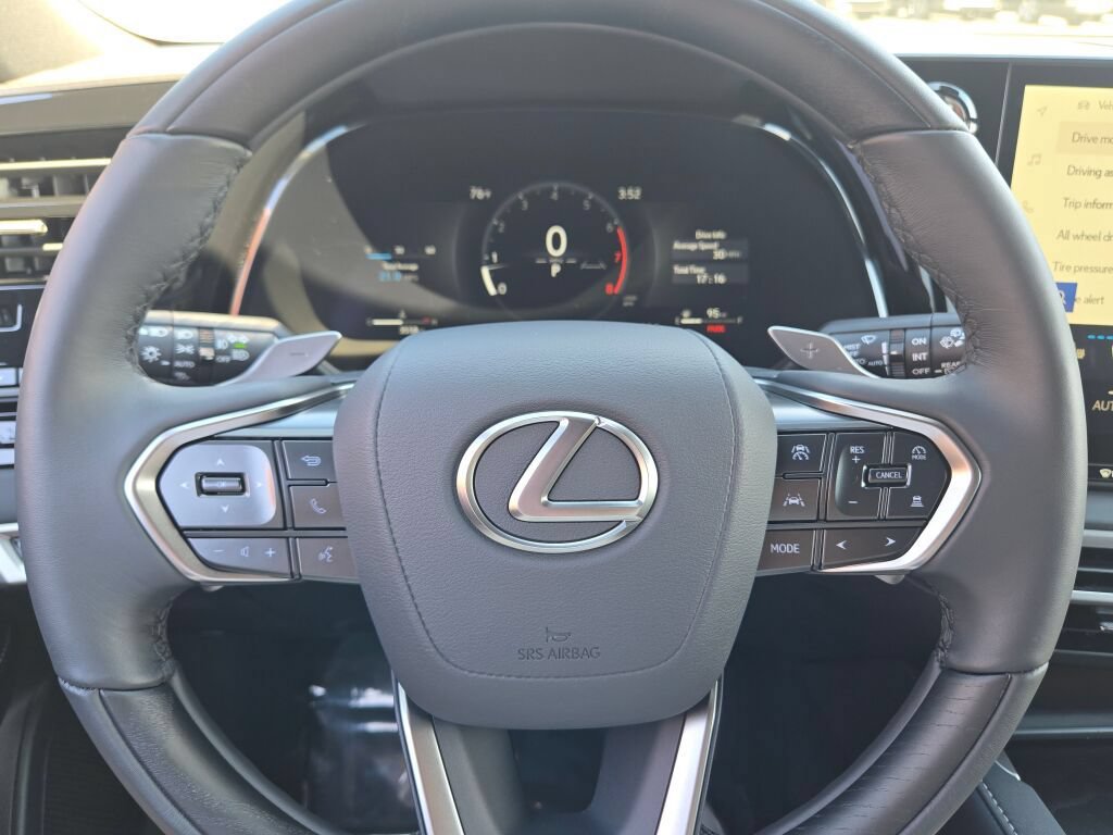 Used 2025 Lexus RX 350 Premium w/ Accessory Package (Z1) AWD/4WD image 40
