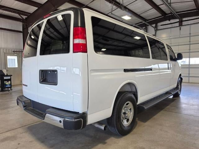 Used 2025 Chevrolet Express 3500 LT w/ LT Preferred Equipment Group RWD image 5