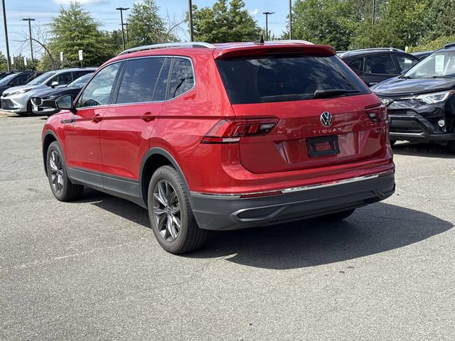 Used 2022 Volkswagen Tiguan SE AWD/4WD image 4