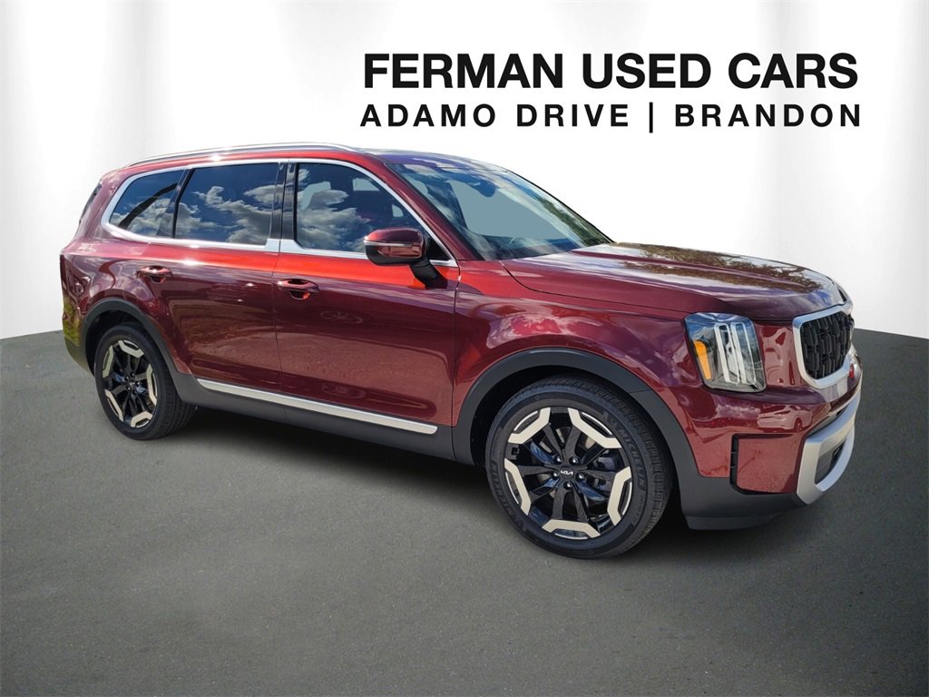Used 2023 Kia Telluride EX video 1