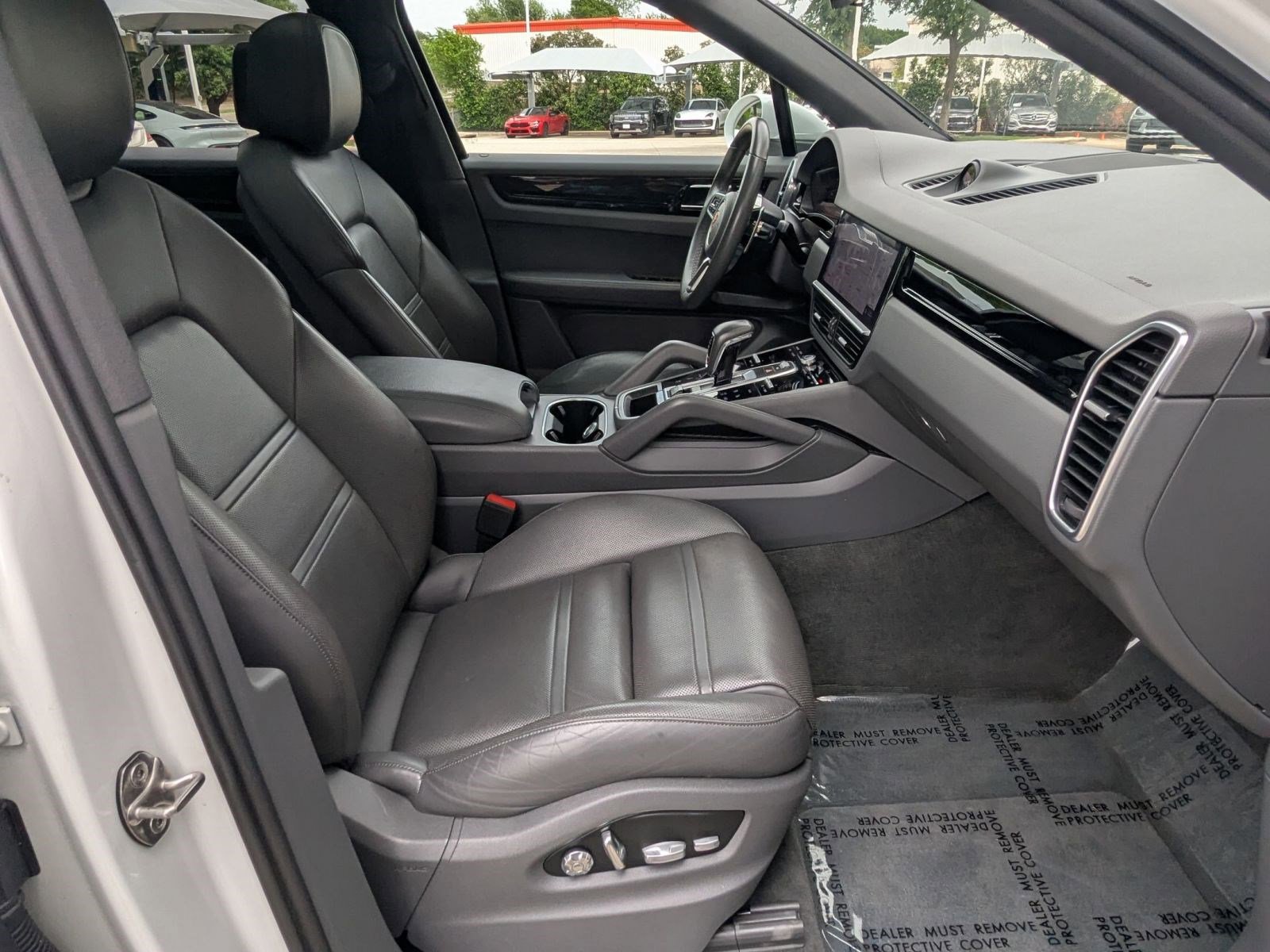 Used 2019 Porsche Cayenne S image 24