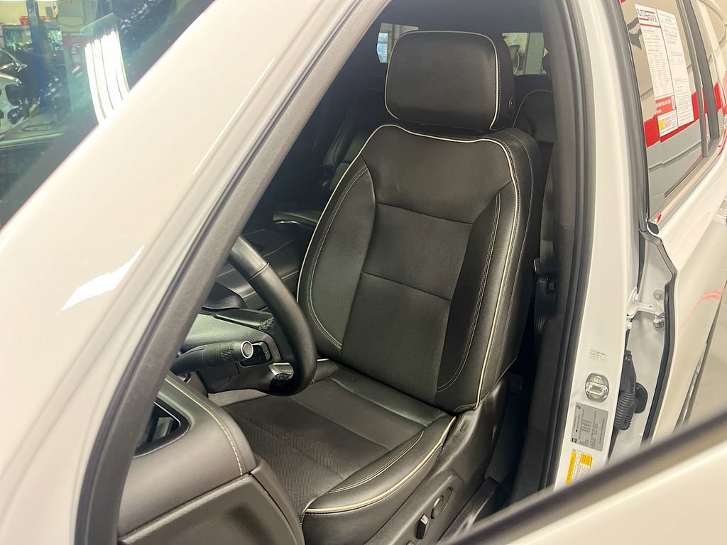 Used 2023 Chevrolet Tahoe Premier AWD/4WD image 20