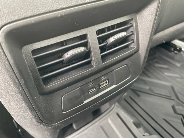 Used 2026 GMC Canyon Denali AWD/4WD image 32