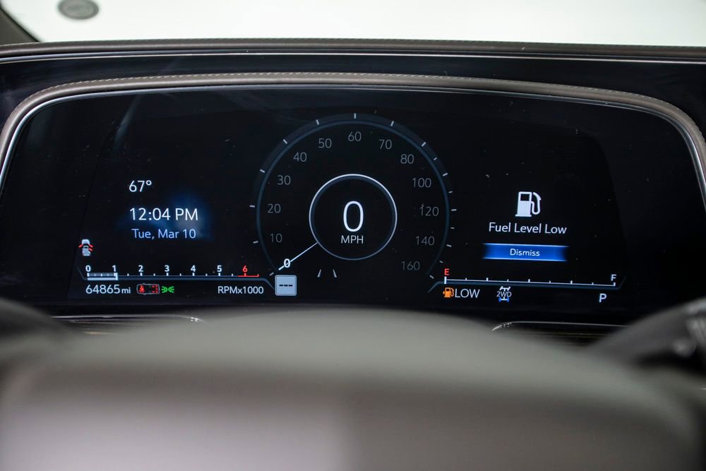 Used 2021 Cadillac Escalade ESV Premium Luxury w/ Driver Assist Tech Package image 32