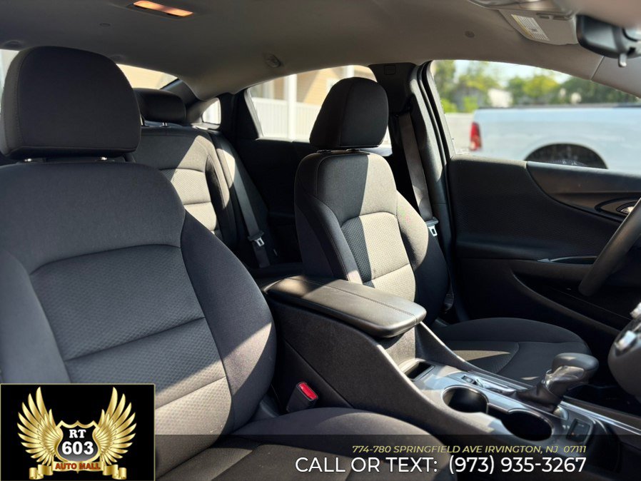Used 2025 Chevrolet Malibu LT FWD image 15