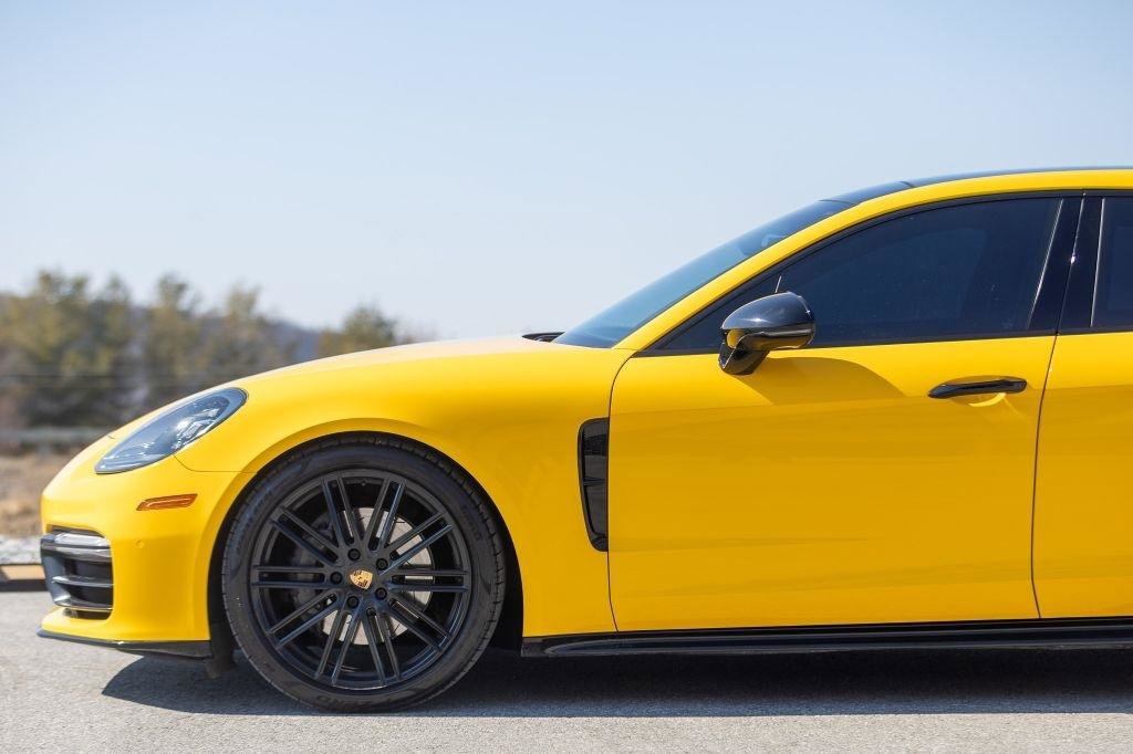 Used 2018 Porsche Panamera 4S AWD/4WD image 3