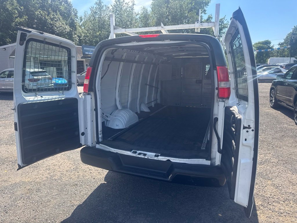 Used 2016 GMC Savana 3500 Extended RWD image 35