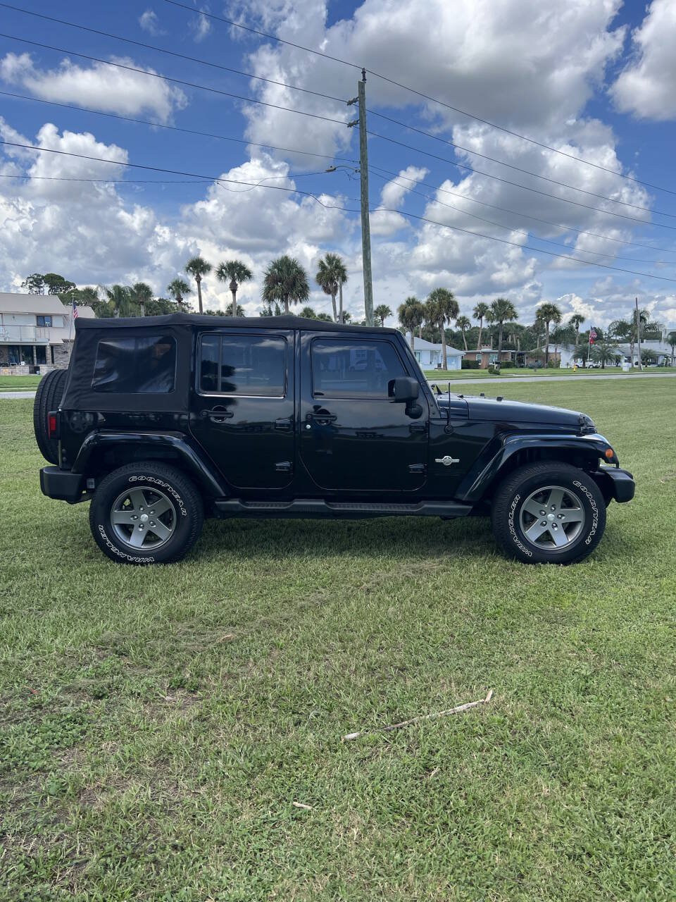 Used 2013 Jeep Wrangler Unlimited Sport AWD/4WD image 6