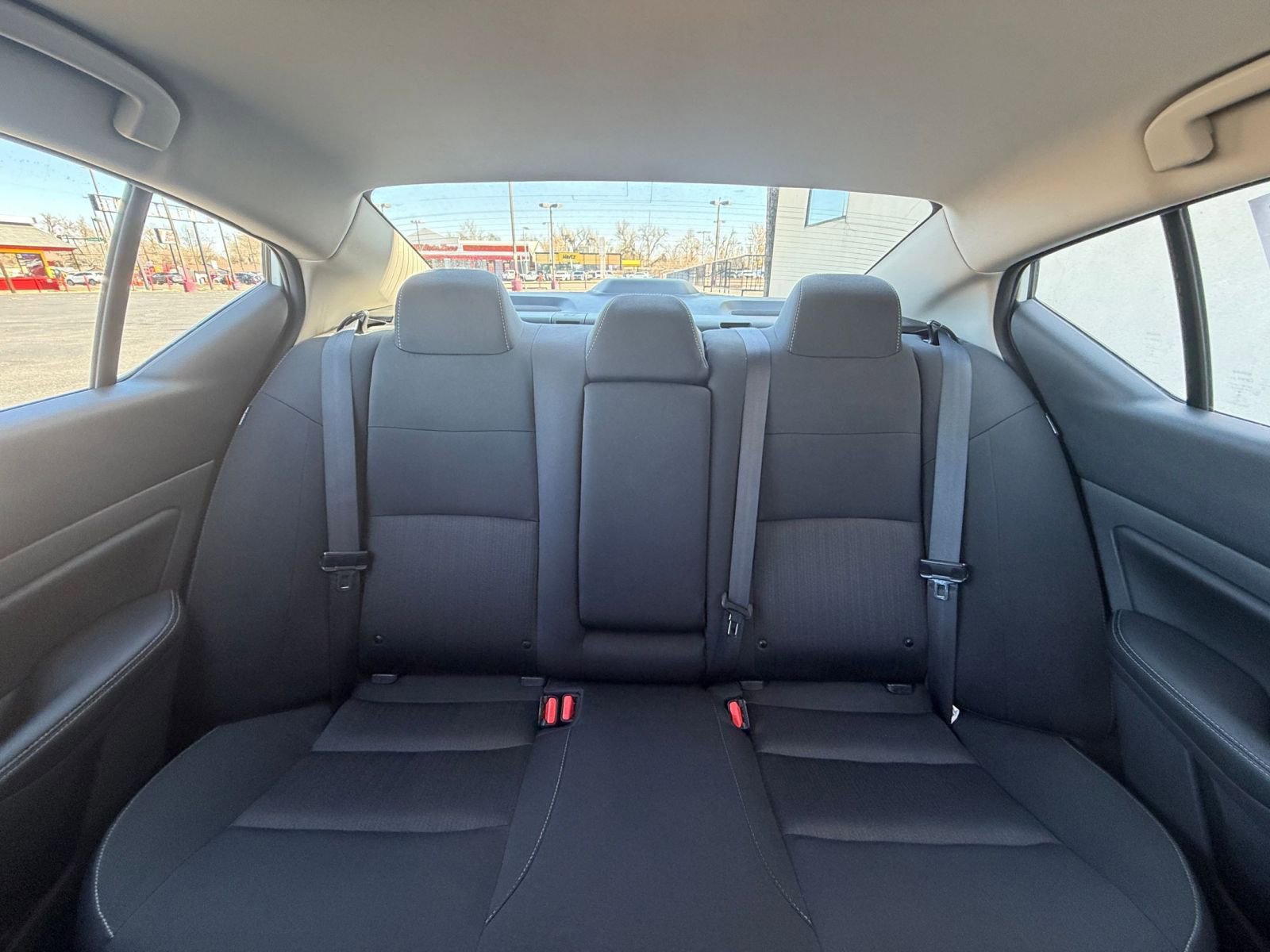 Used 2025 Nissan Altima 2.5 SV FWD image 36