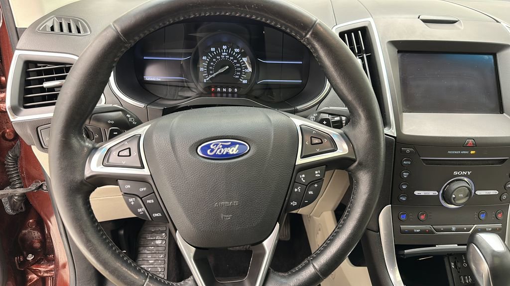Used 2015 Ford Edge Titanium w/ Equipment Group 301A AWD/4WD image 16