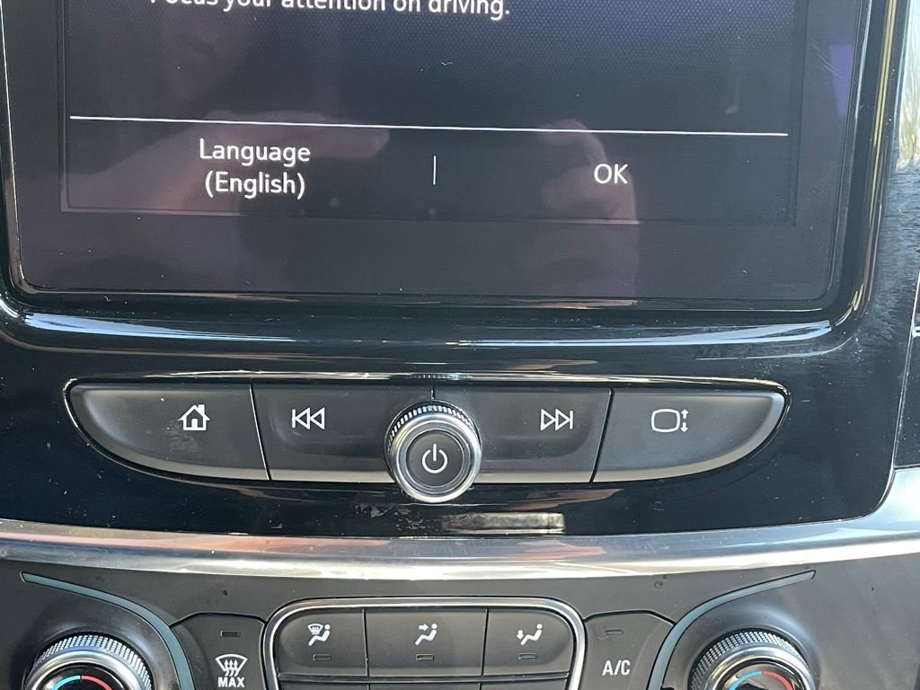 Used 2023 Chevrolet Traverse RS AWD/4WD image 46