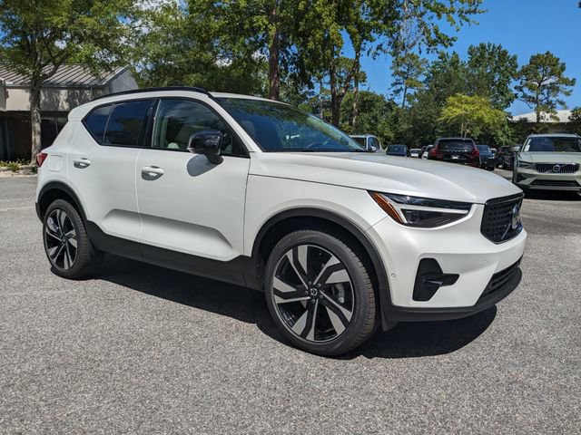 New 2026 Volvo XC40 B5 Ultra w/ Climate Package image 2