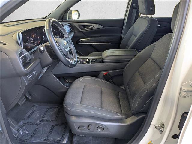 Used 2024 Chevrolet Traverse LT image 15