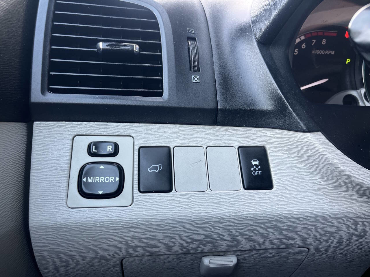 Used 2009 Toyota Venza image 24