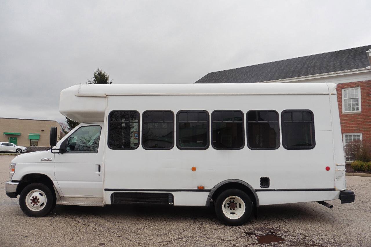 Used 2017 Ford E-450 and Econoline 450 Super Duty w/ Shuttle Bus Prep Package image 9