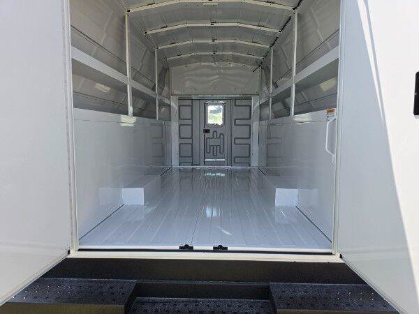 New 2027 Ford E-350 and Econoline 350 Super Duty w/ Power Equipment Group RWD image 7