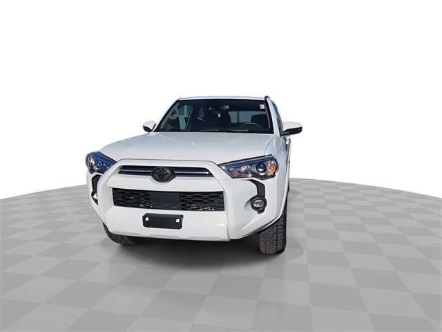 Used 2022 Toyota 4Runner SR5 Premium image 3