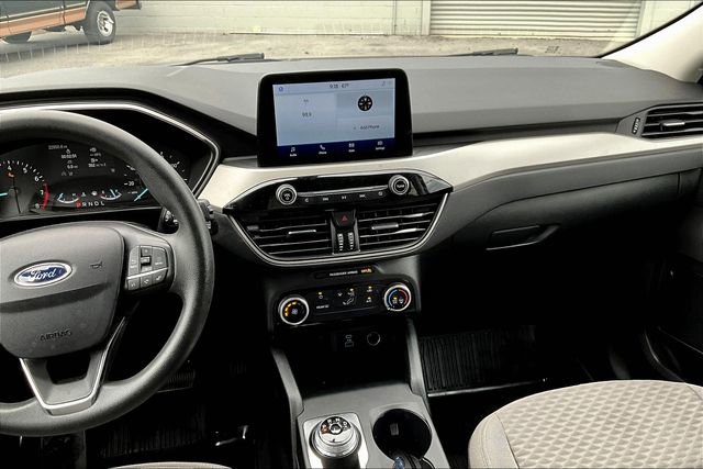 Used 2021 Ford Escape SE image 6