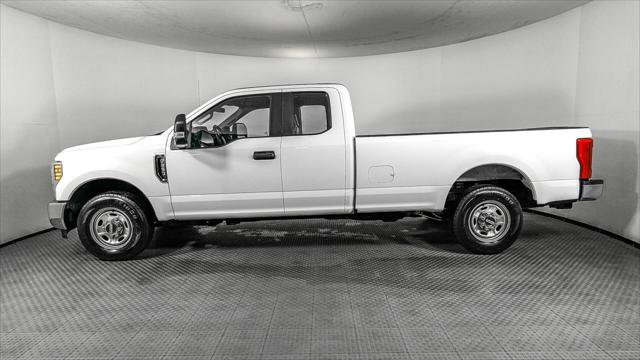 Used 2017 Ford F250 XL w/ Power Equipment Group RWD image 3