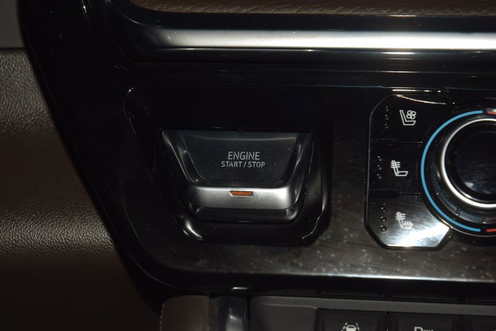 Used 2023 GMC Sierra 1500 Denali w/ Technology Package AWD/4WD image 36