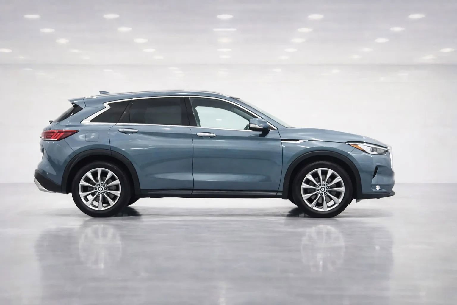 Used 2022 INFINITI QX50 Luxe image 6
