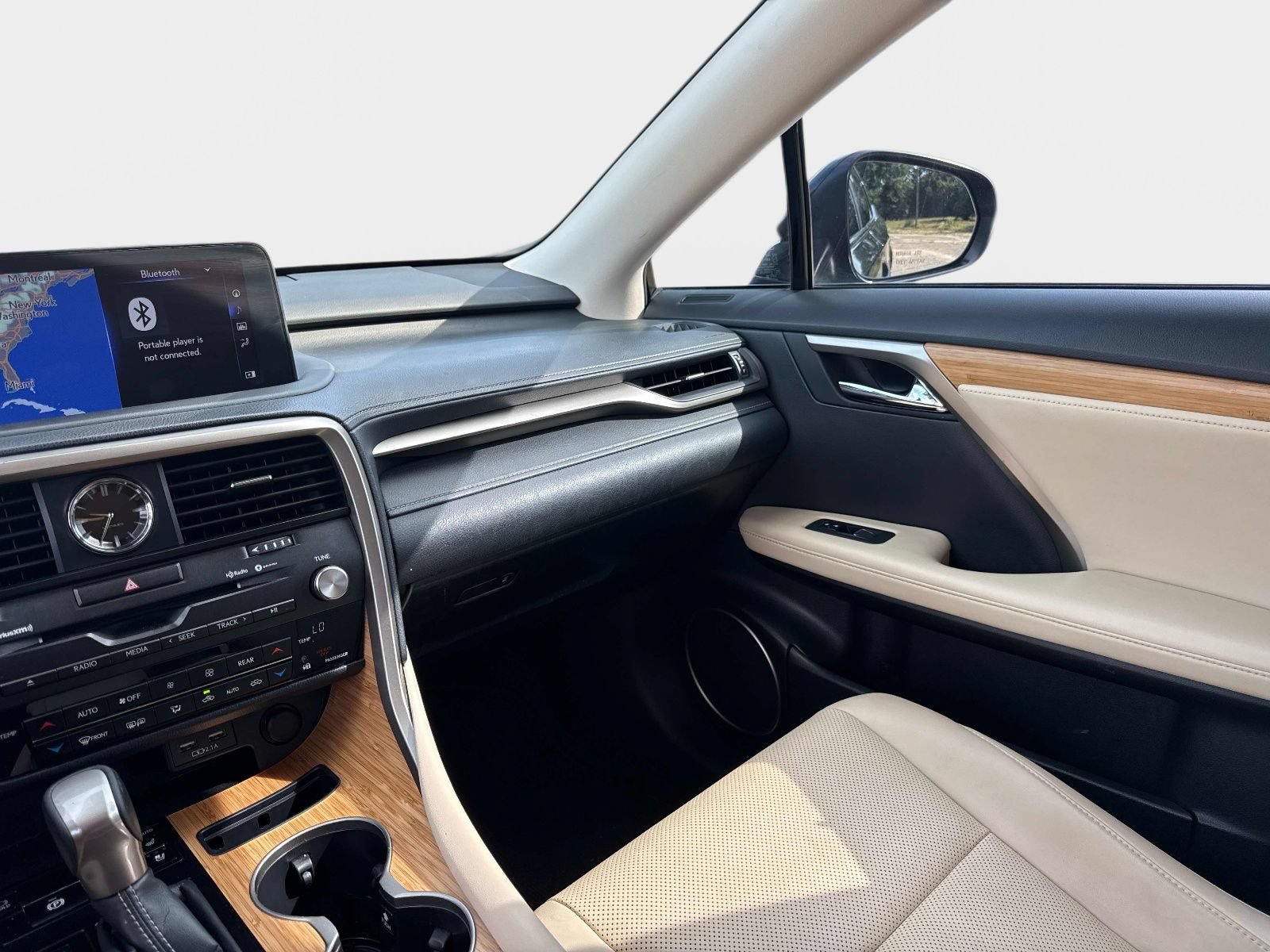 Used 2021 Lexus RX 350L FWD w/ Premium Package image 21