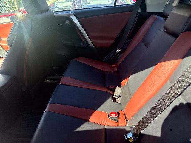 Used 2015 Toyota RAV4 Limited w/ Technology Package FWD image 14