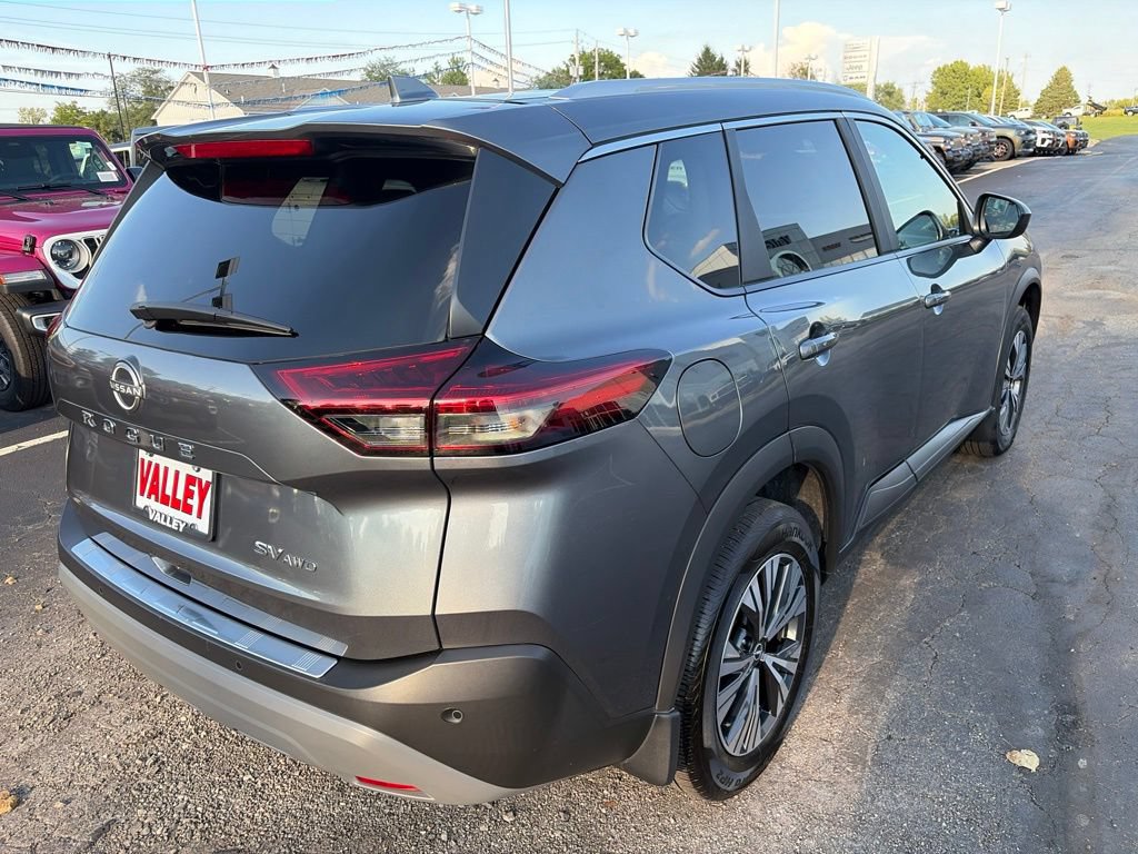 Used 2023 Nissan Rogue SV w/ SV Premium B Package AWD/4WD image 7