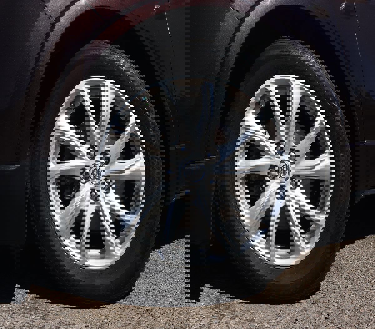 Used 2020 Buick Envision Preferred w/ LPO, Active Package image 5