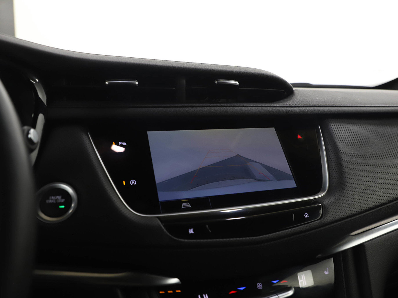 Used 2025 Cadillac XT5 Luxury image 28