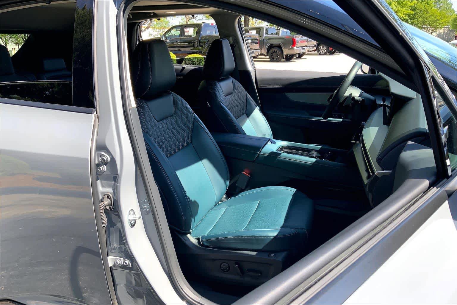 Used 2025 Nissan Murano Platinum w/ Cargo Package AWD/4WD image 9