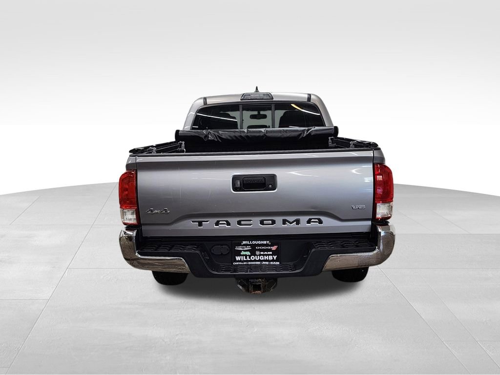 Used 2017 Toyota Tacoma SR5 w/ Tow Package AWD/4WD image 7