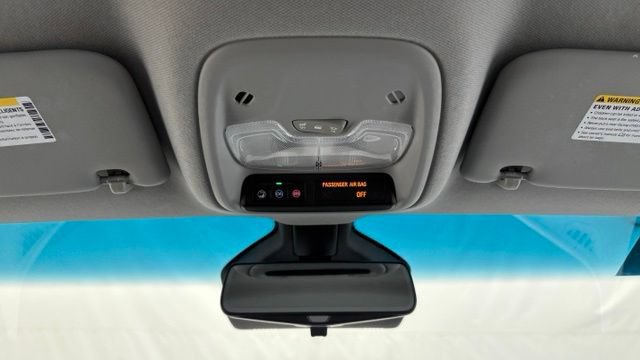 Used 2017 Chevrolet Bolt Premier w/ Driver Confidence II Package FWD image 37