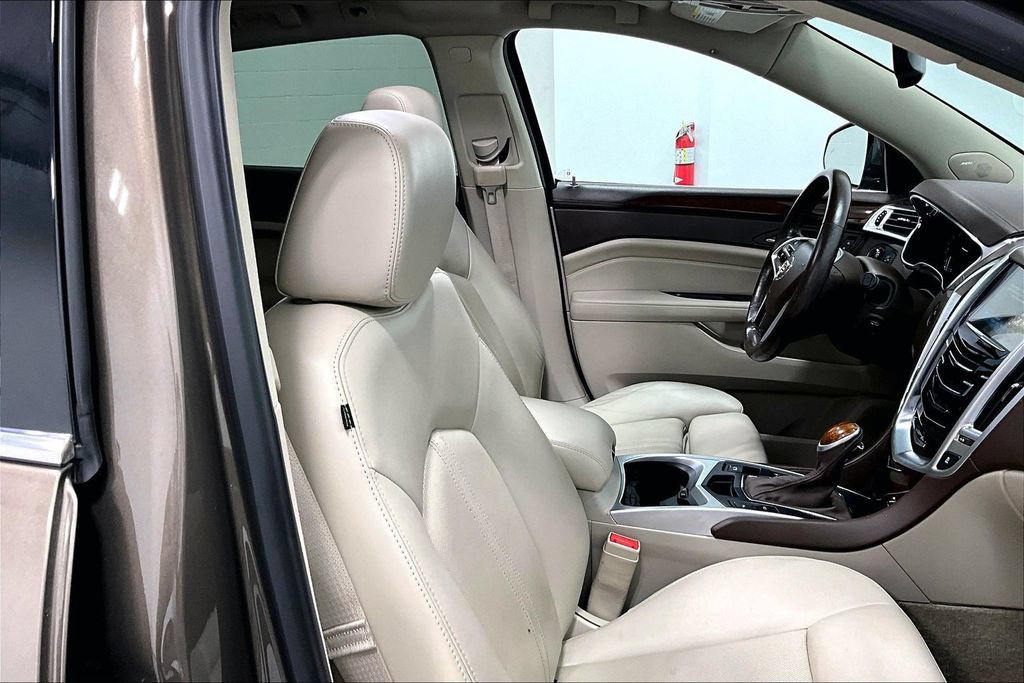 Used 2015 Cadillac SRX Luxury FWD image 7
