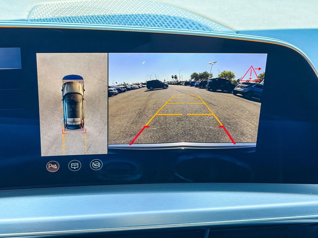 Certified 2025 Cadillac Lyriq Luxury image 49