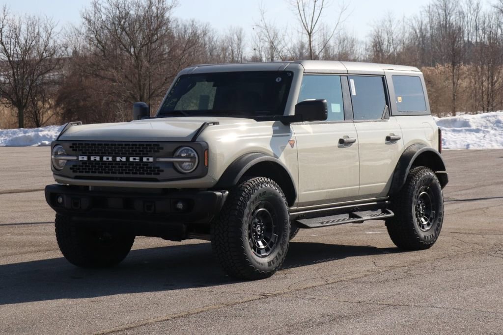 New 2026 Ford Bronco Badlands image 4