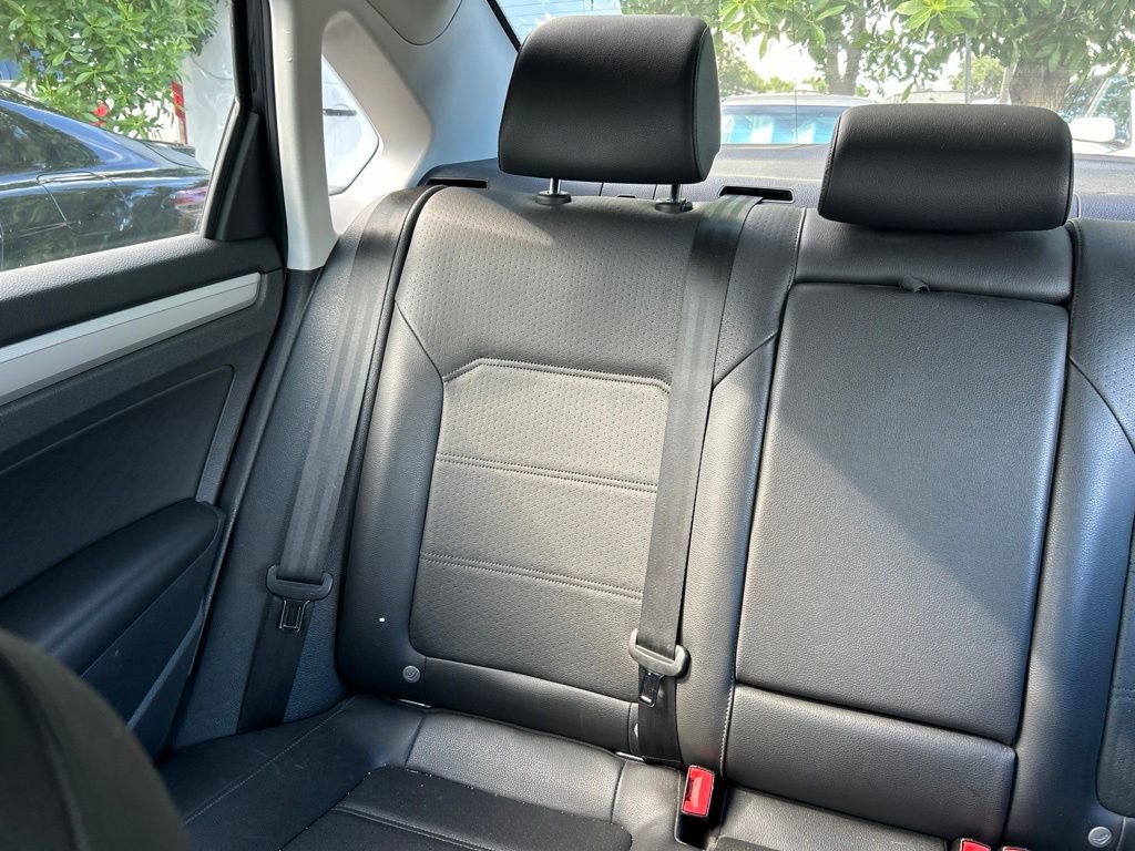 Used 2019 Volkswagen Passat 2.0T Wolfsburg w/ Wheels & Sunroof Package FWD image 9