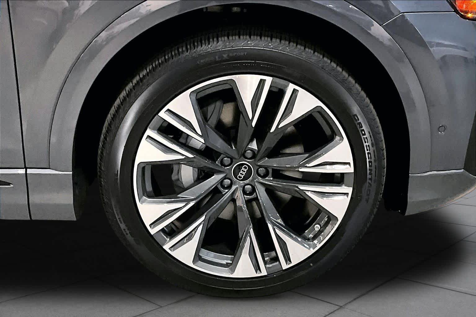 New 2027 Audi Q8 Premium Plus AWD/4WD image 11