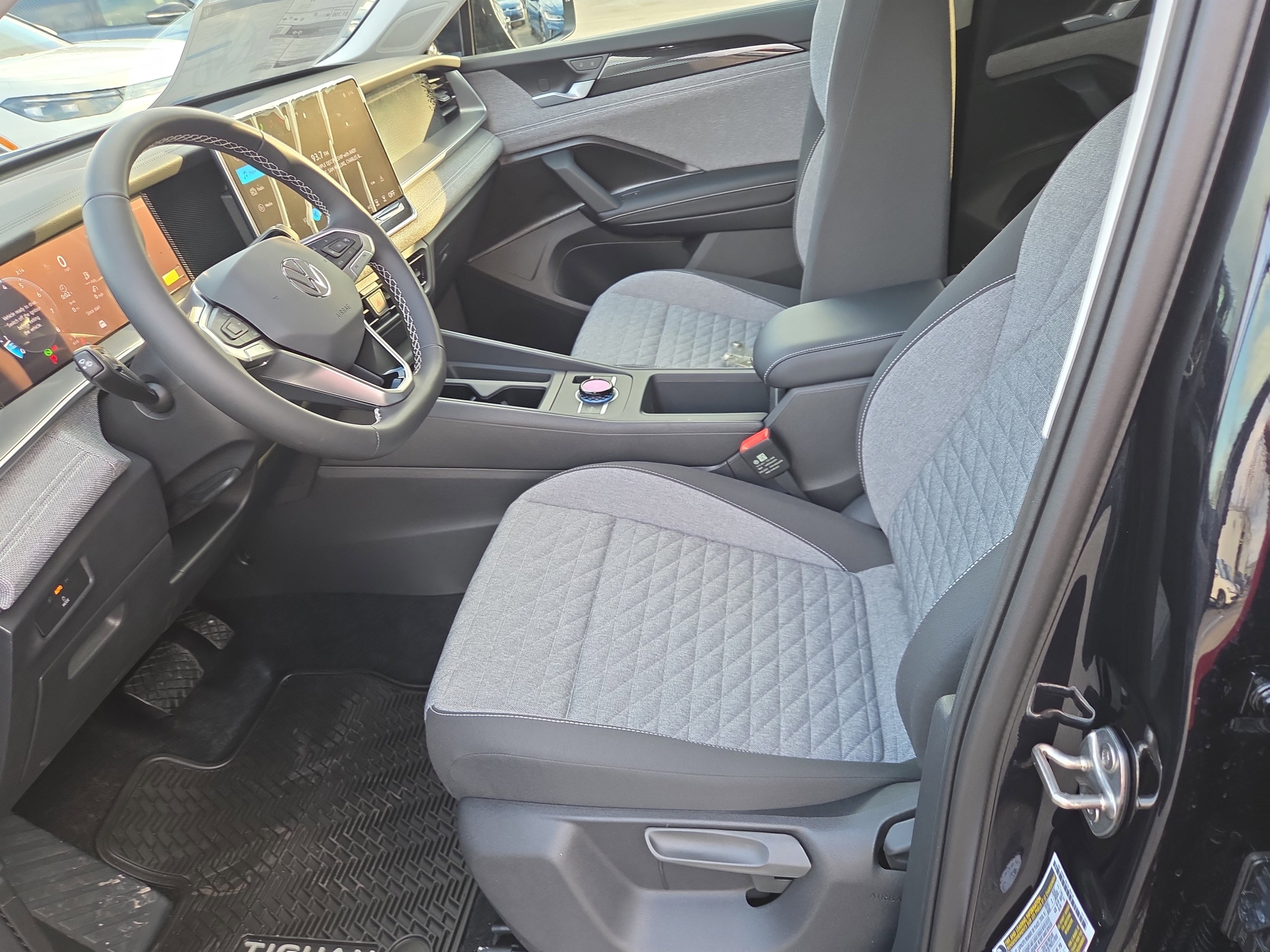 New 2026 Volkswagen Tiguan S image 4