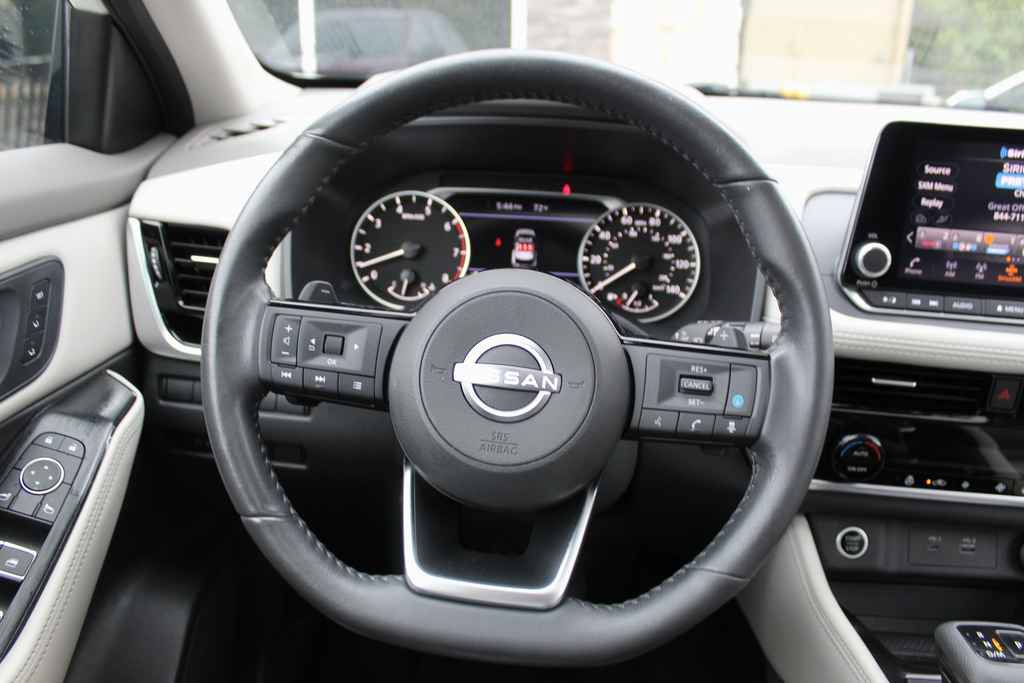 Used 2023 Nissan Rogue SL AWD/4WD image 17