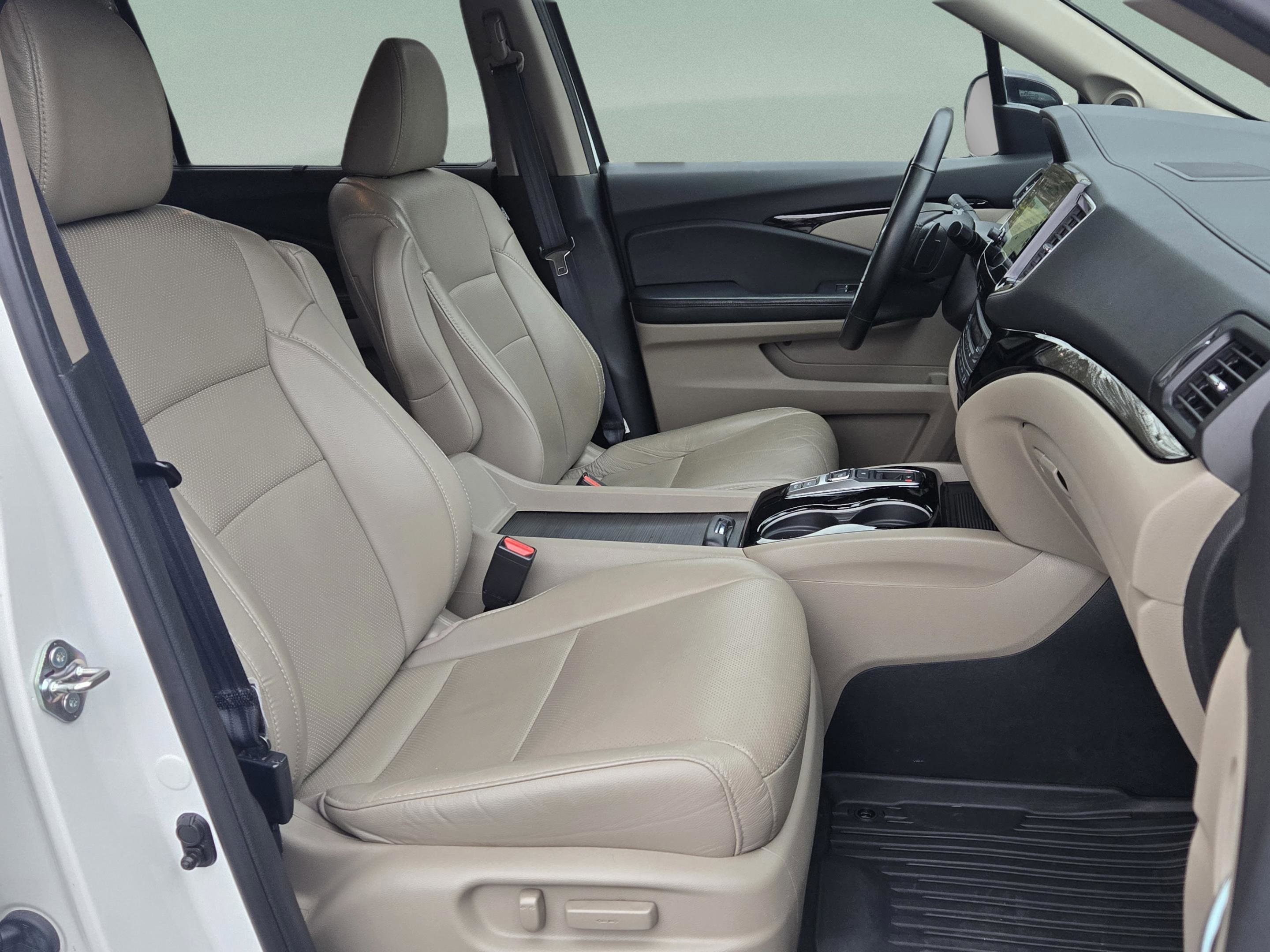 Used 2020 Honda Pilot Elite image 14