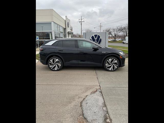 New 2025 Volkswagen ID.4 Pro S Plus AWD/4WD image 3