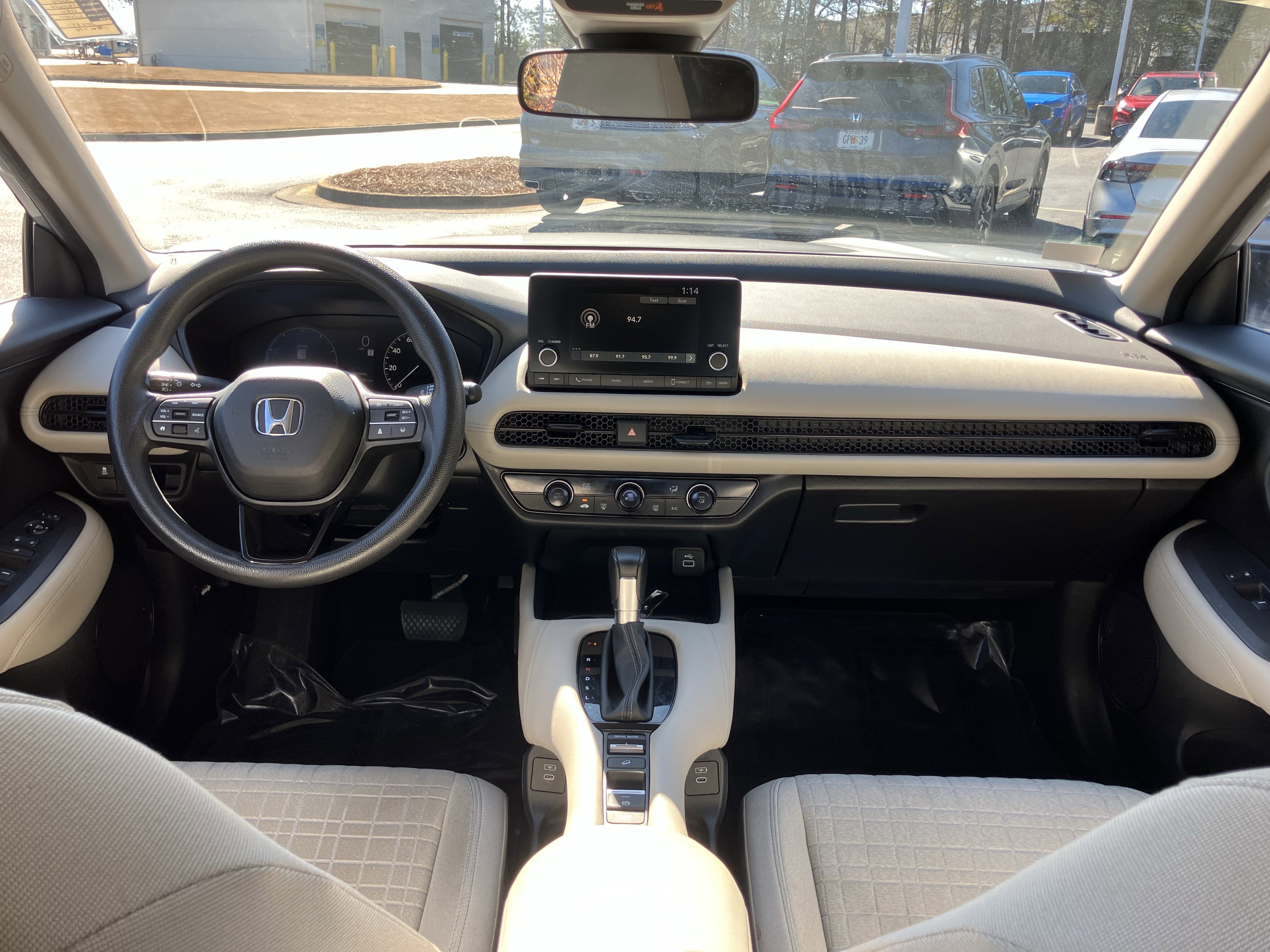 Used 2024 Honda HR-V LX image 31