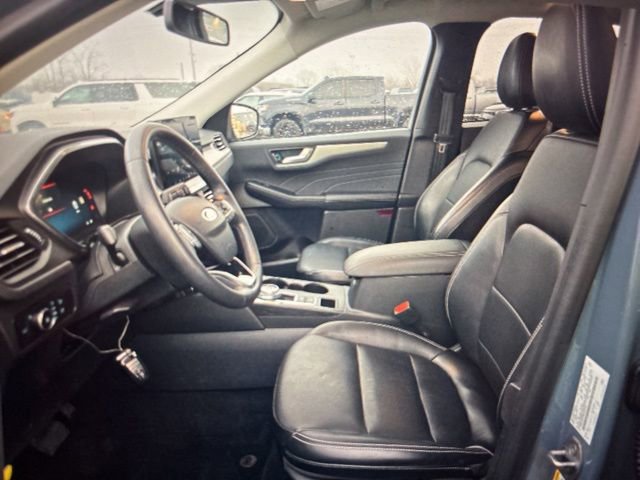 Used 2024 Ford Escape Platinum image 6